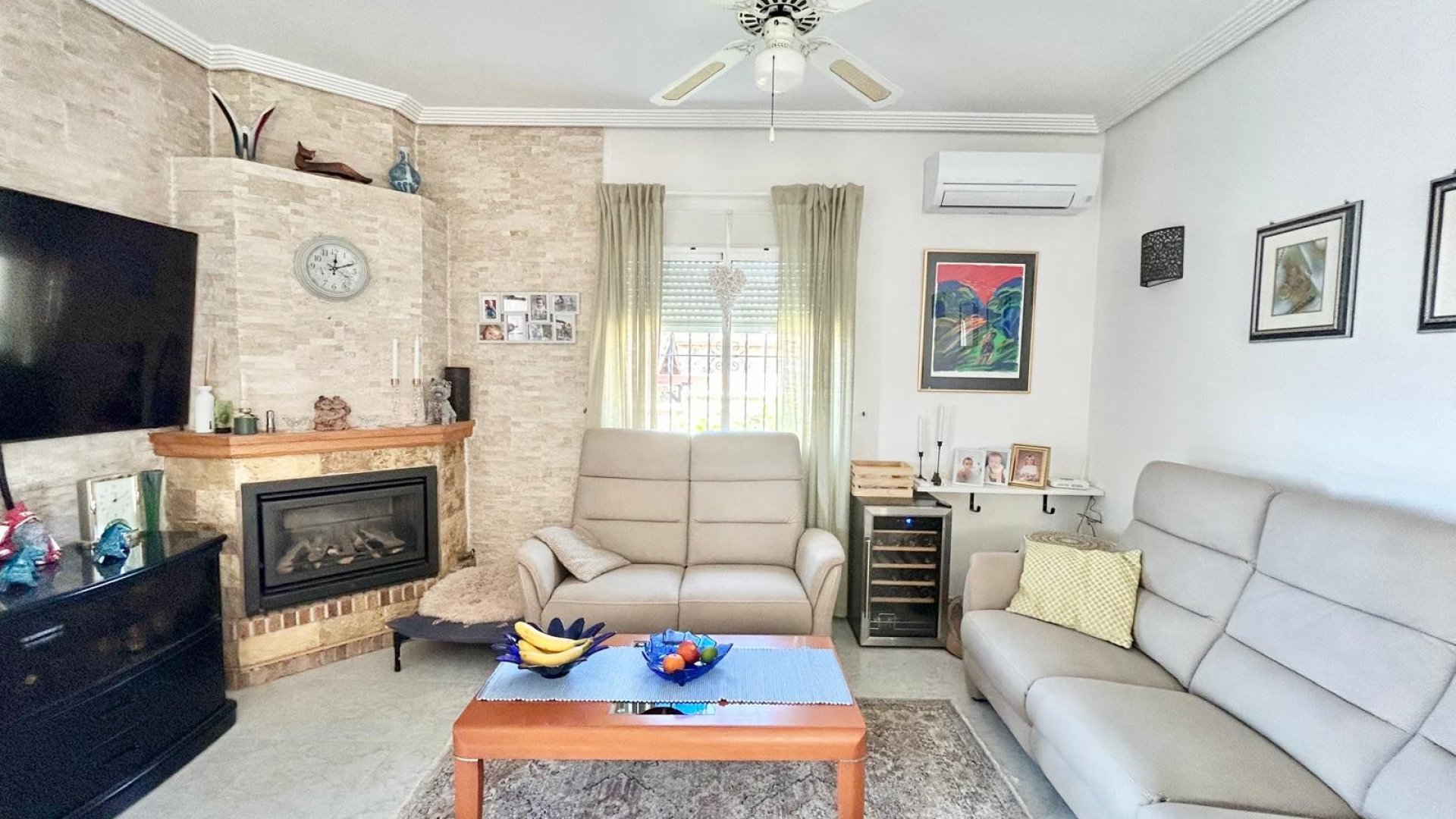 Resale - Villa -
Torrevieja - La Siesta