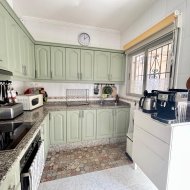 Resale - Villa -
Torrevieja - La Siesta