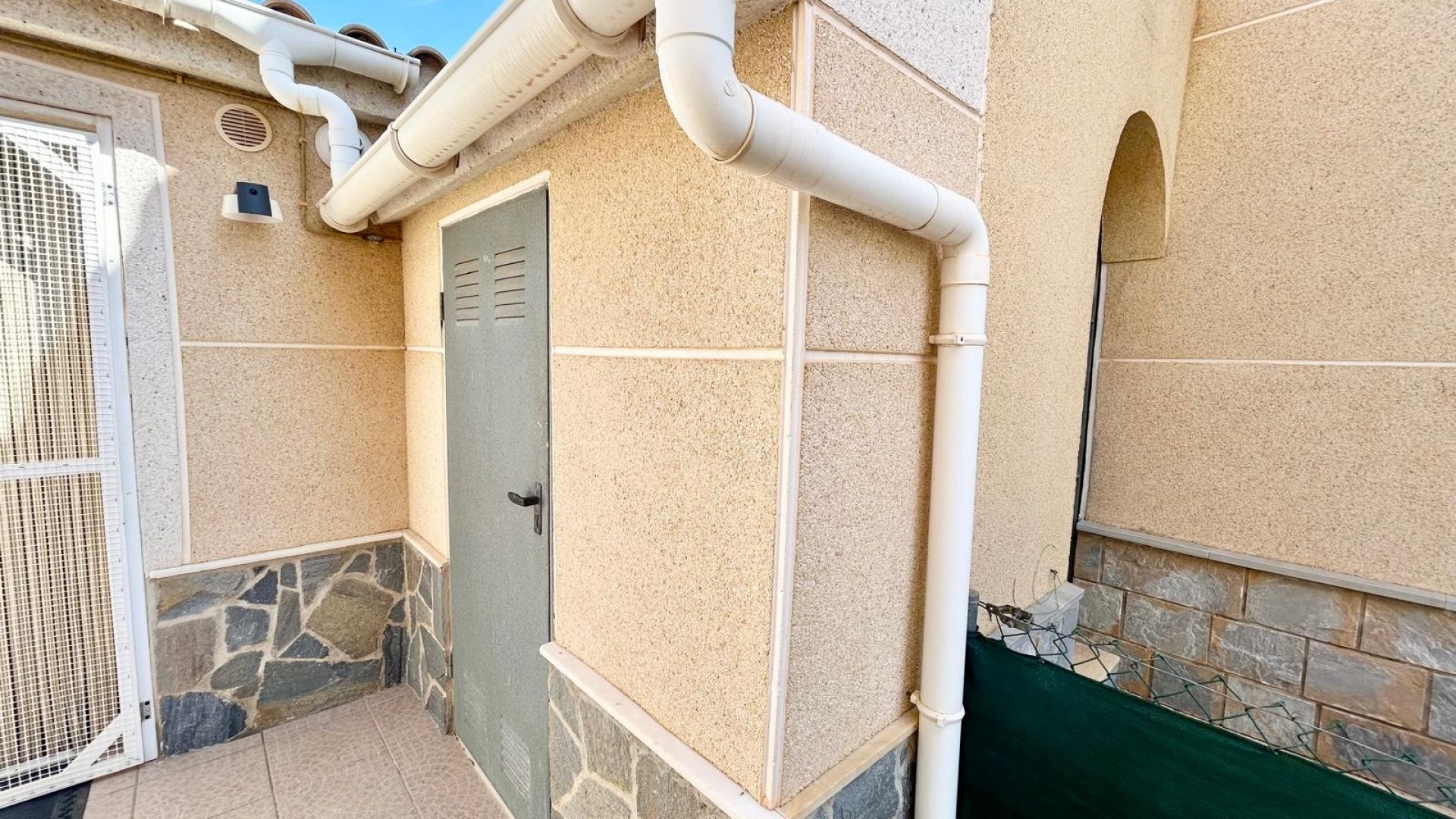 Resale - Villa -
Torrevieja - La Siesta