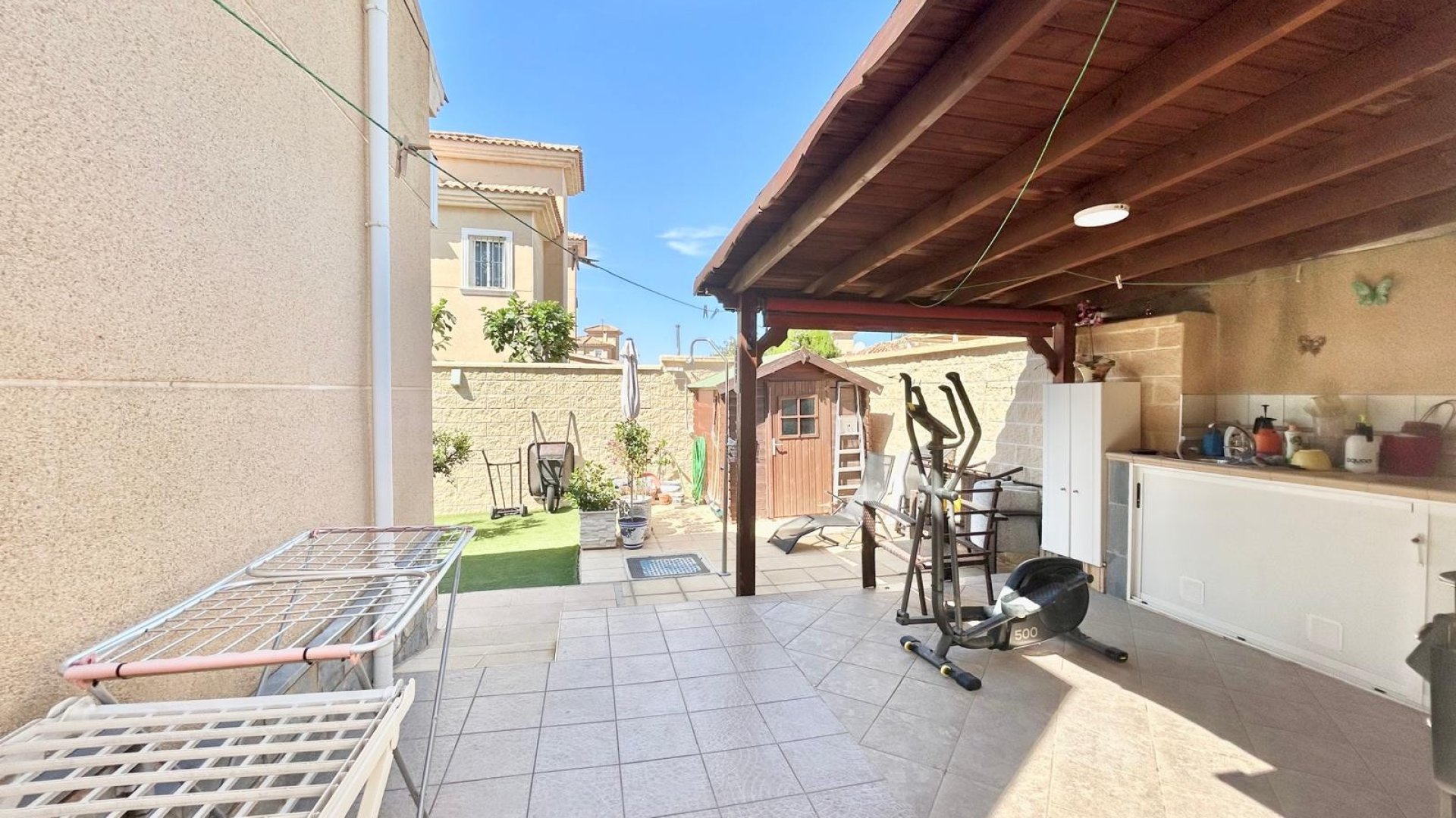 Resale - Villa -
Torrevieja - La Siesta