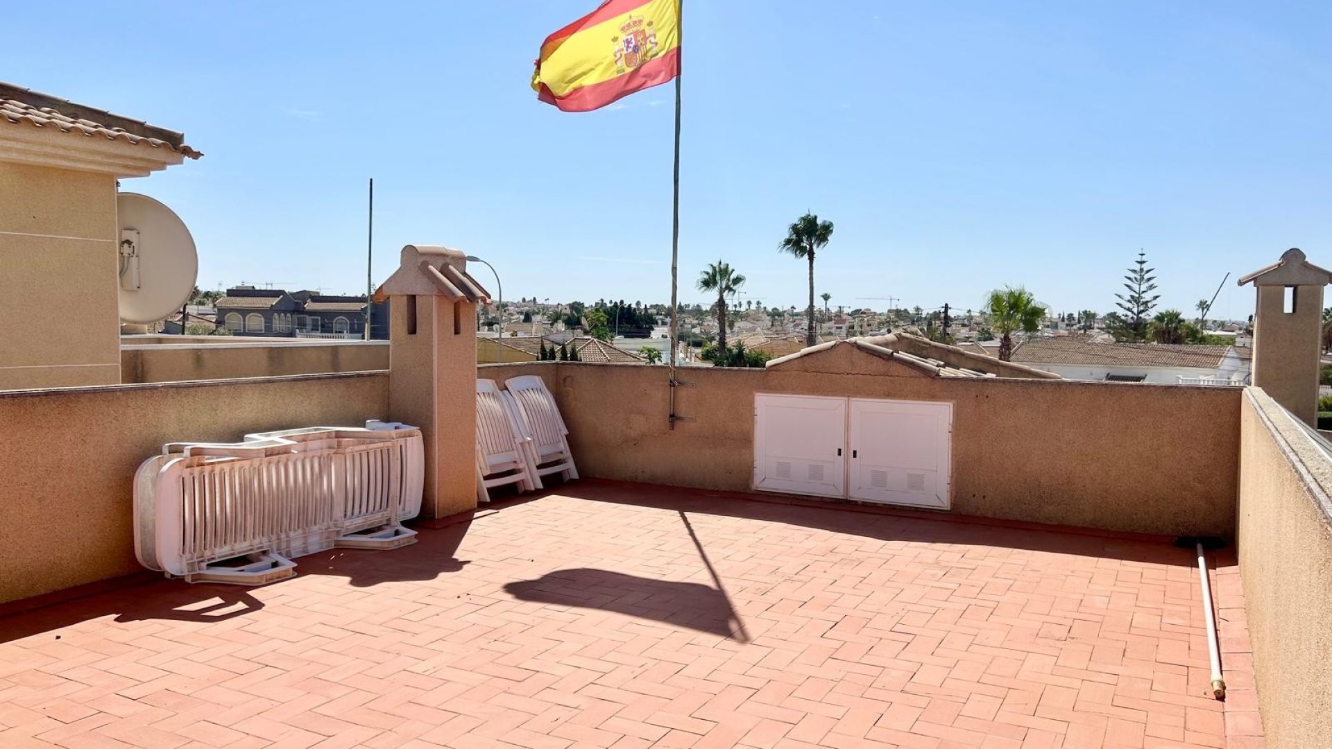 Resale - Villa -
Torrevieja - La Siesta