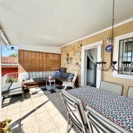 Resale - Villa -
Torrevieja - La Siesta
