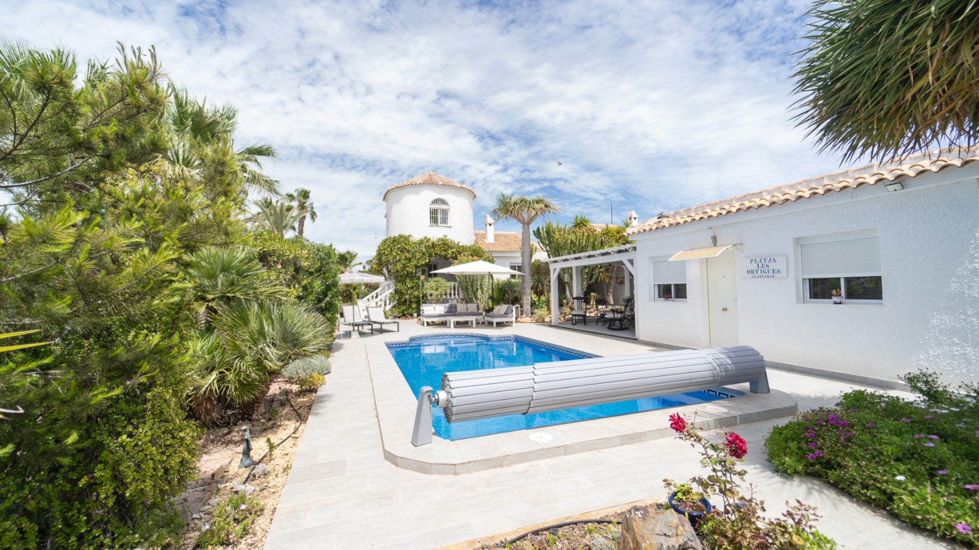Resale - Villa -
Torrevieja - La Siesta