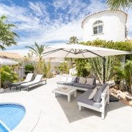 Resale - Villa -
Torrevieja - La Siesta
