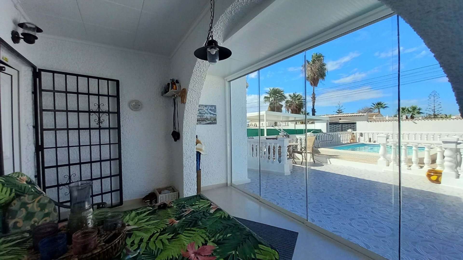 Resale - Villa -
Torrevieja - La Siesta