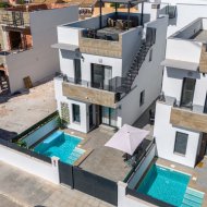 Resale - Villa -
Torrevieja - La Siesta