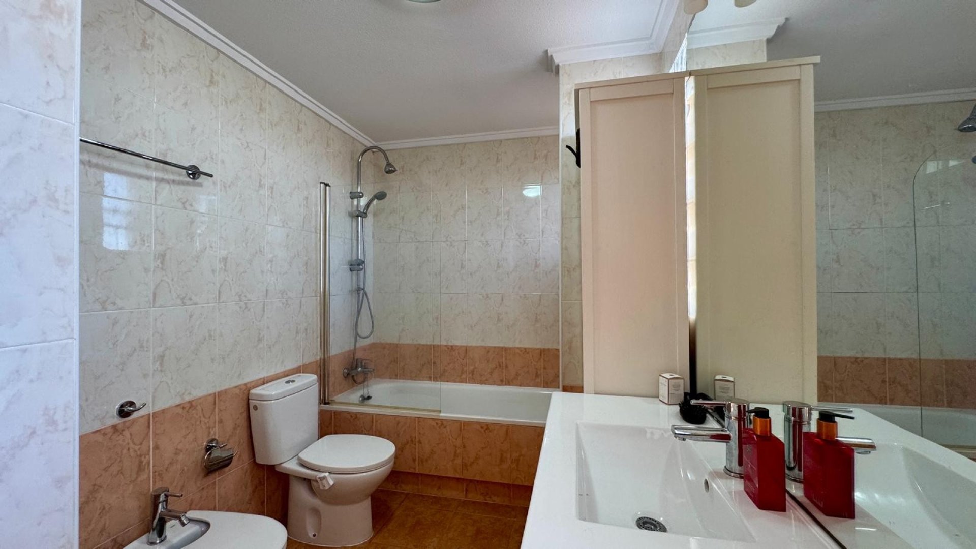 Resale - Villa -
Torrevieja - Los Altos*