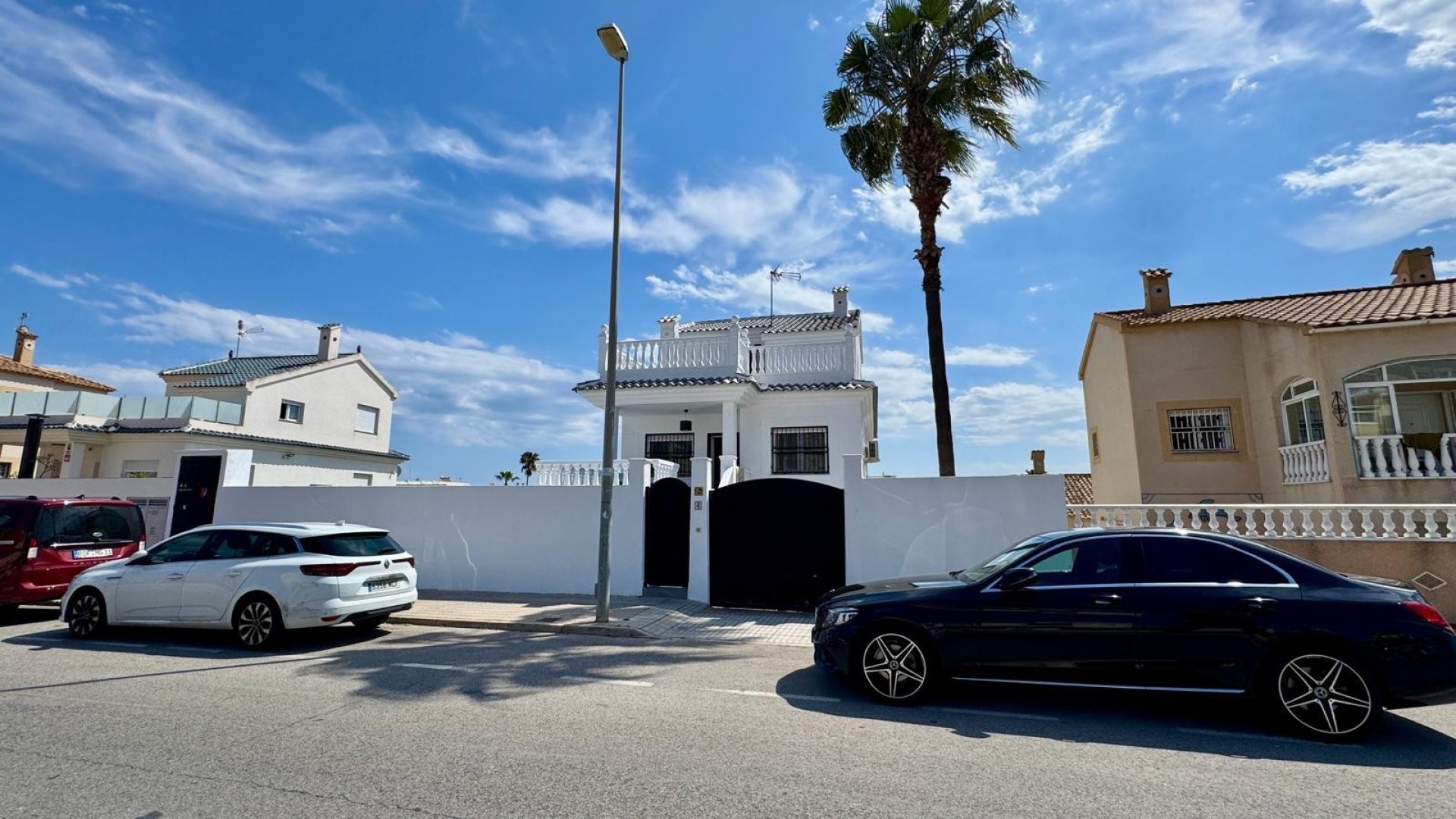 Resale - Villa -
Torrevieja - Los Altos*