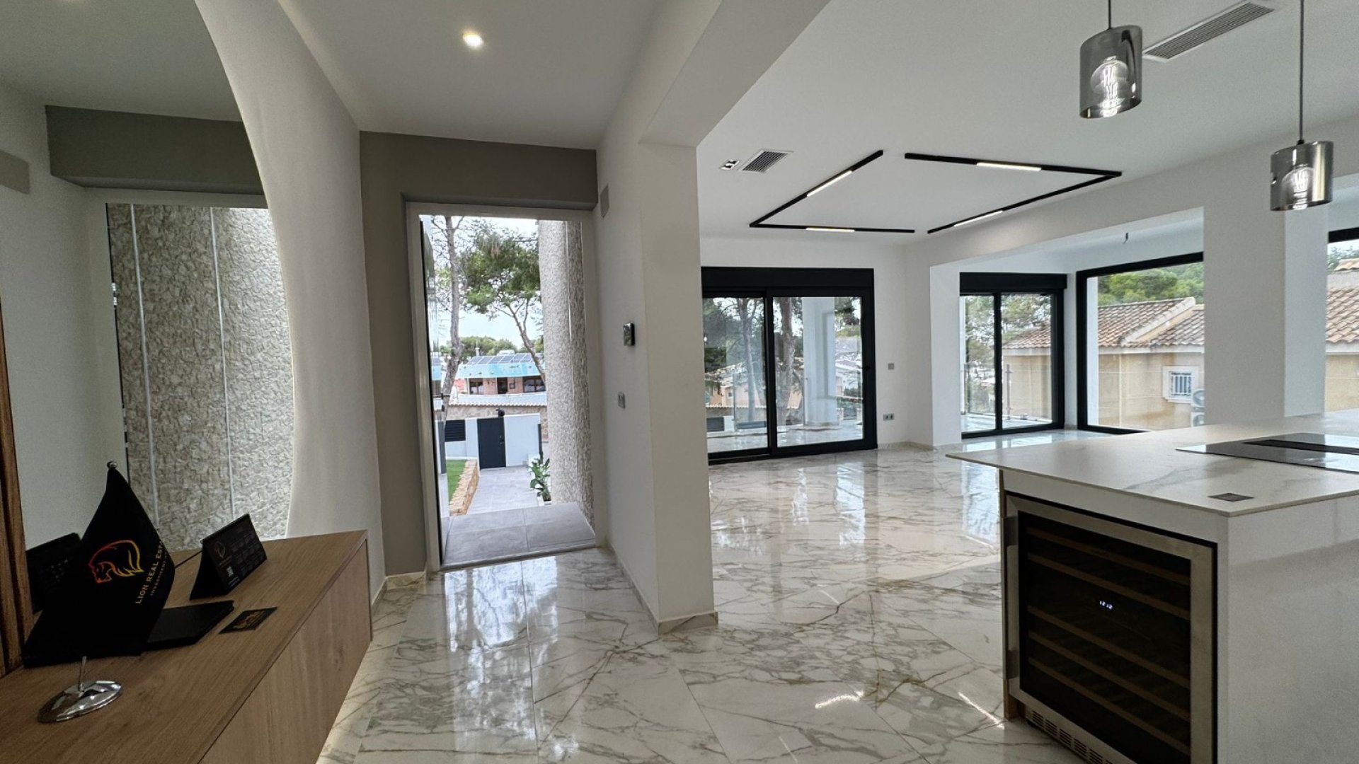 Resale - Villa -
Torrevieja - Los Balcones