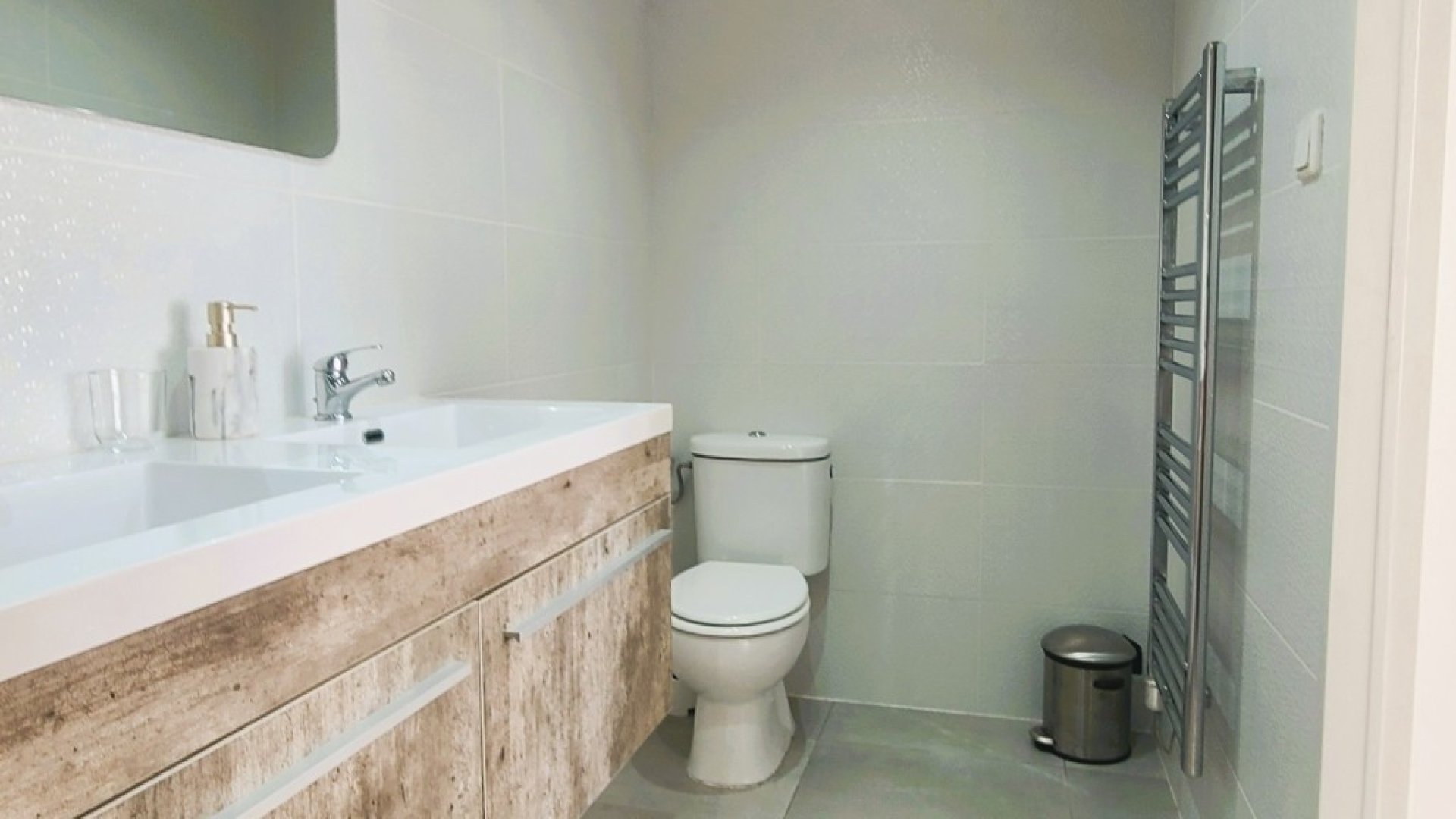 Resale - Villa -
Torrevieja - Los Balcones