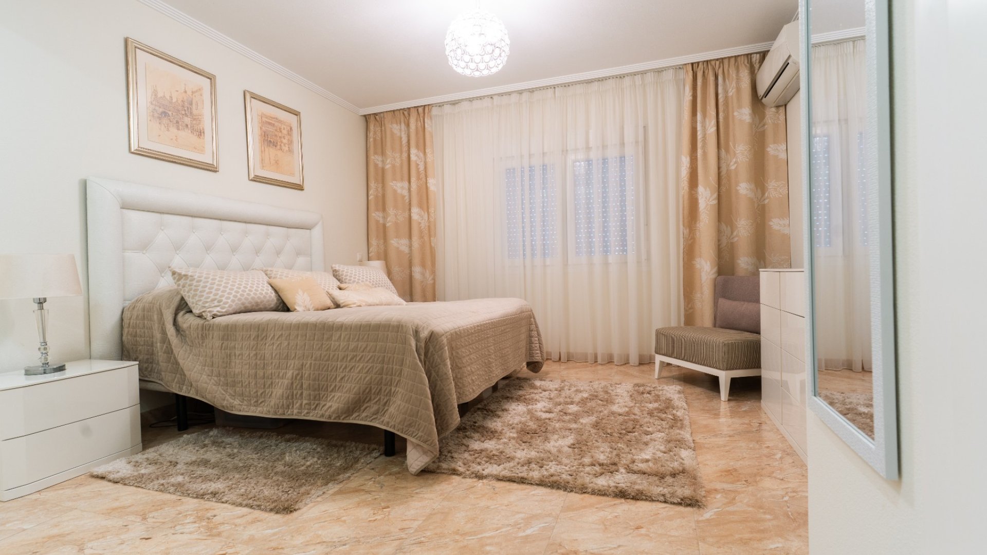 Resale - Villa -
Torrevieja - Los Balcones