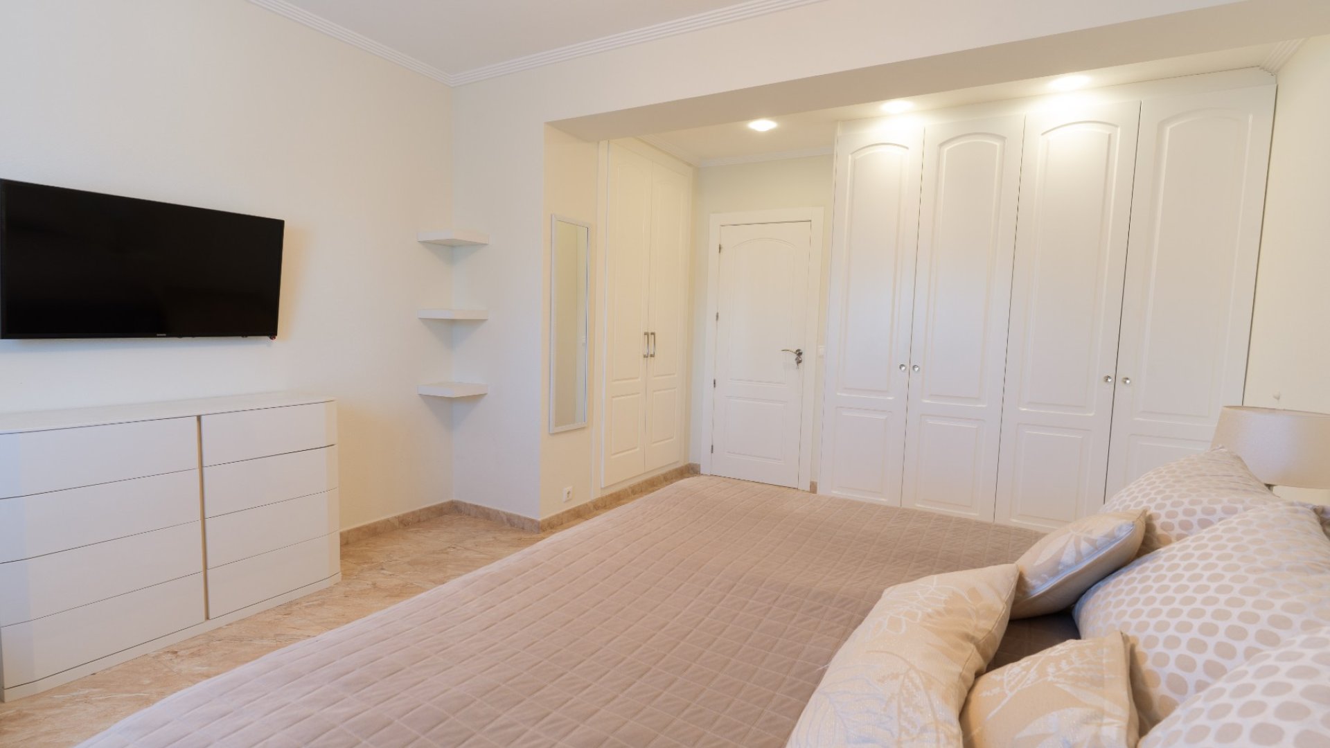 Resale - Villa -
Torrevieja - Los Balcones