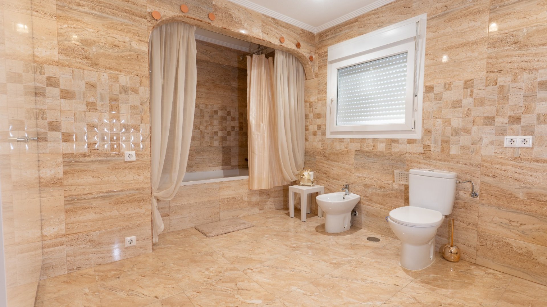 Resale - Villa -
Torrevieja - Los Balcones