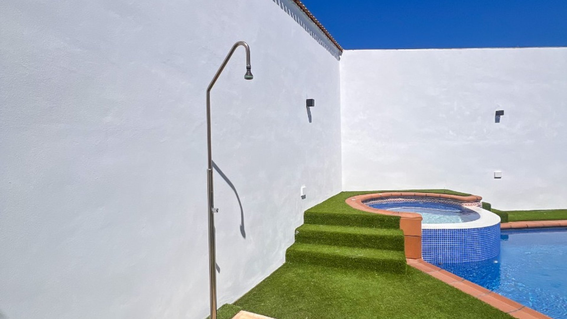 Resale - Villa -
Torrevieja - Los Balcones