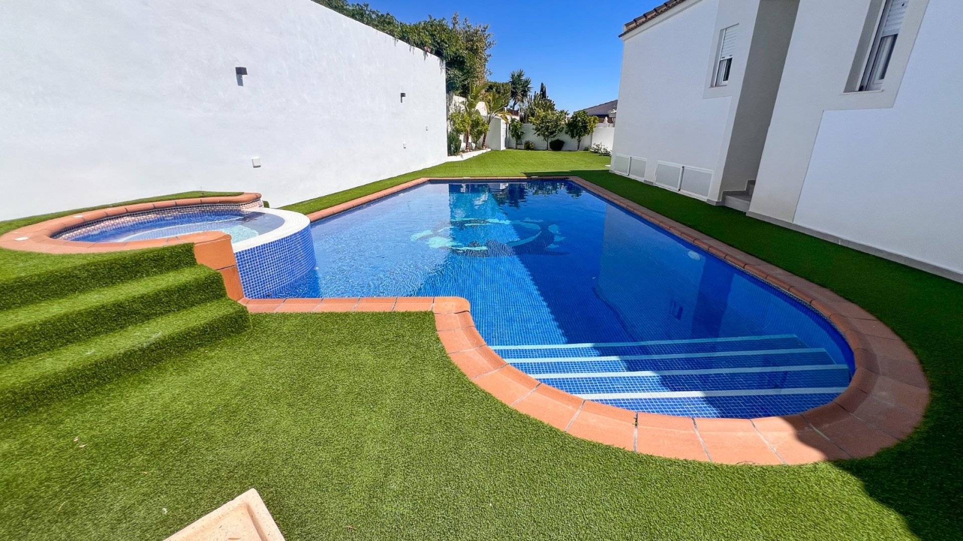Resale - Villa -
Torrevieja - Los Balcones