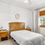 Resale - Villa -
Torrevieja - Los Balcones