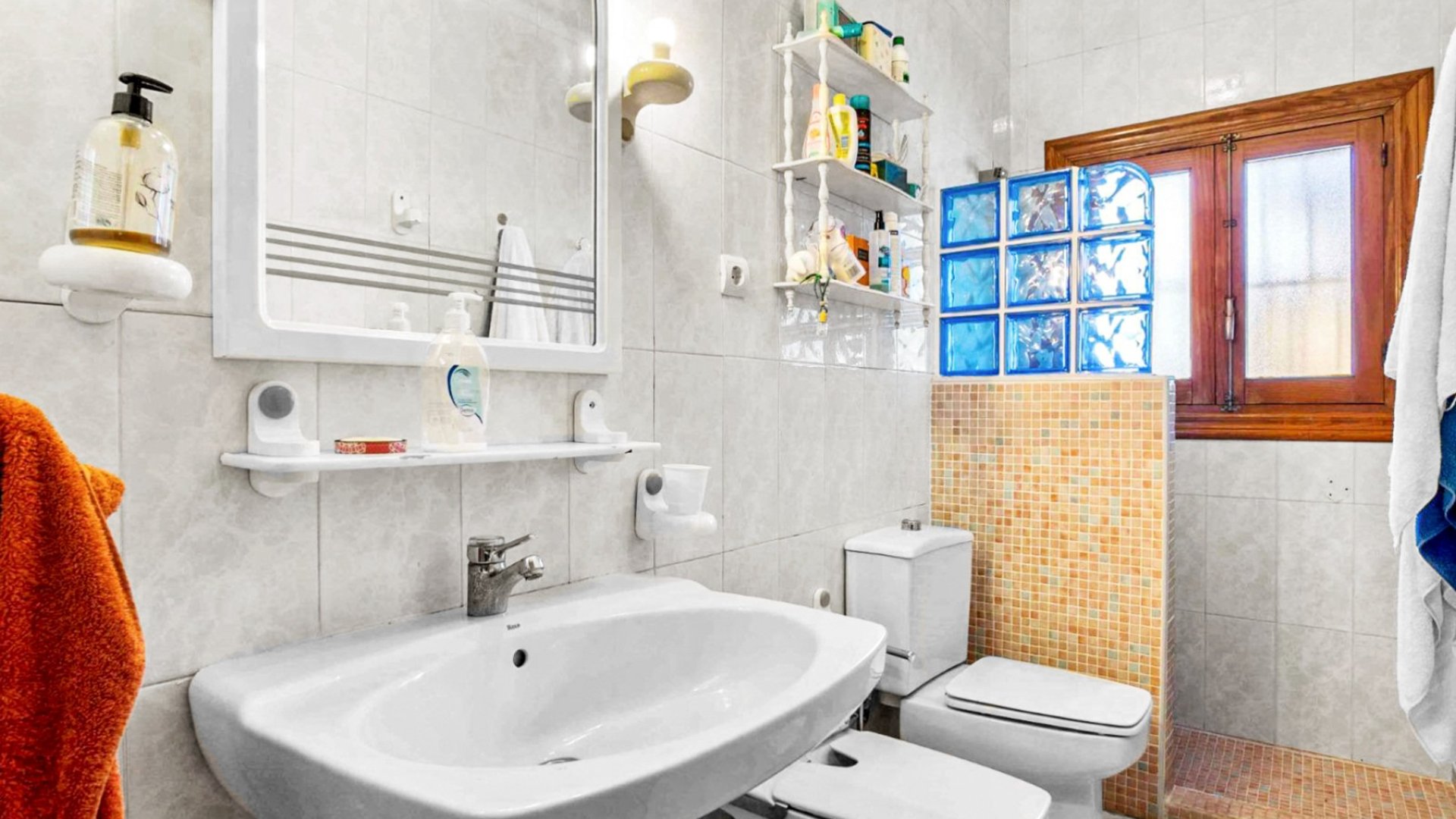 Resale - Villa -
Torrevieja - Los Balcones