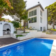 Resale - Villa -
Torrevieja - Los Balcones