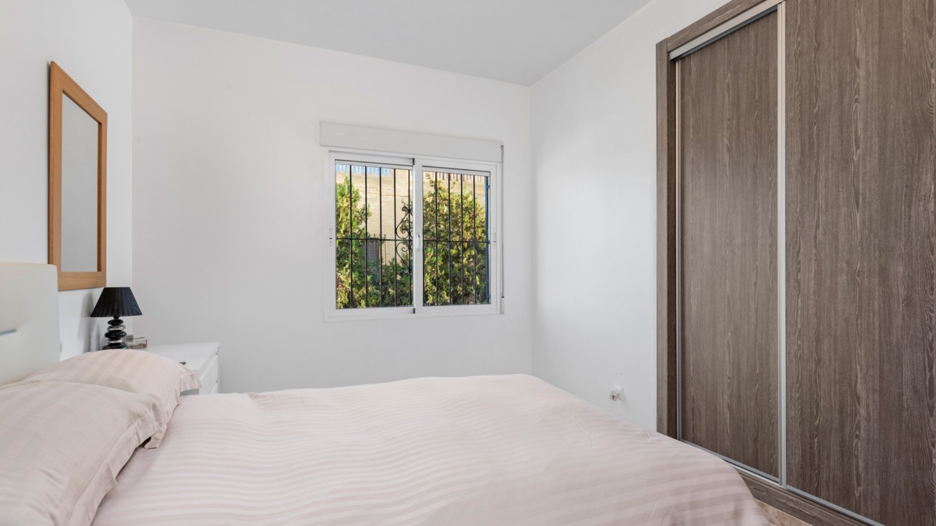 Resale - Villa -
Torrevieja - Los Balcones