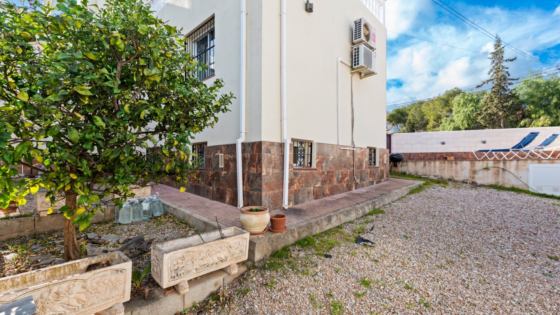 Resale - Villa -
Torrevieja - Los Balcones