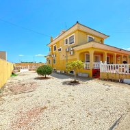 Resale - Villa -
Torrevieja - Los Balcones
