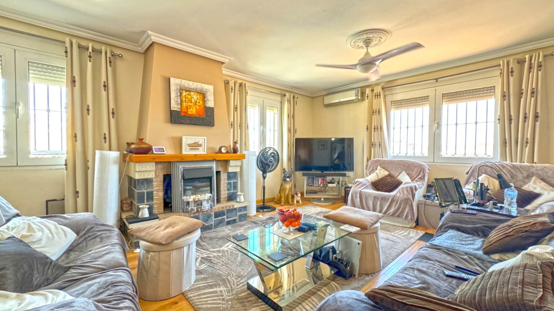 Resale - Villa -
Torrevieja - Los Balcones