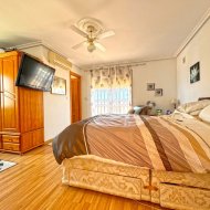 Resale - Villa -
Torrevieja - Los Balcones