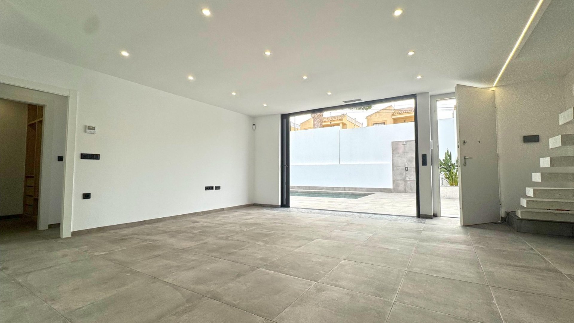 Resale - Villa -
Torrevieja - Los Balcones