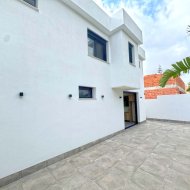 Resale - Villa -
Torrevieja - Los Balcones
