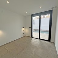 Resale - Villa -
Torrevieja - Los Balcones