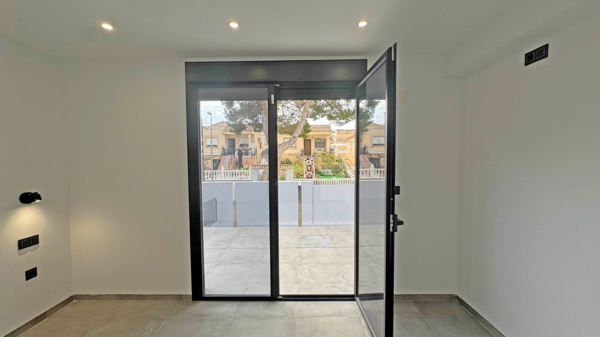 Resale - Villa -
Torrevieja - Los Balcones