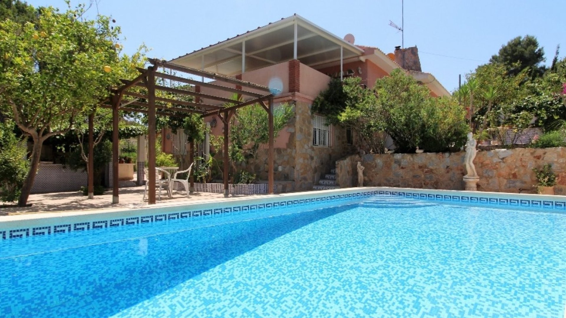Resale - Villa -
Torrevieja - Los Balcones