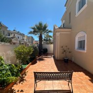 Resale - Villa -
Torrevieja - Nueva Torrevieja