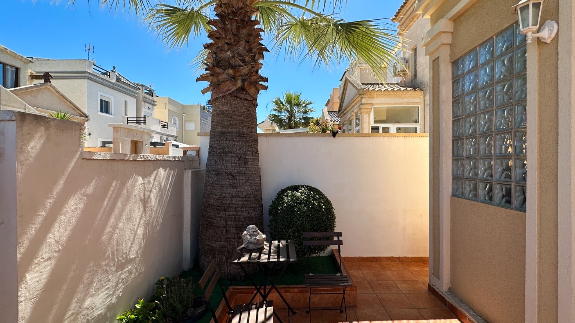 Resale - Villa -
Torrevieja - Nueva Torrevieja