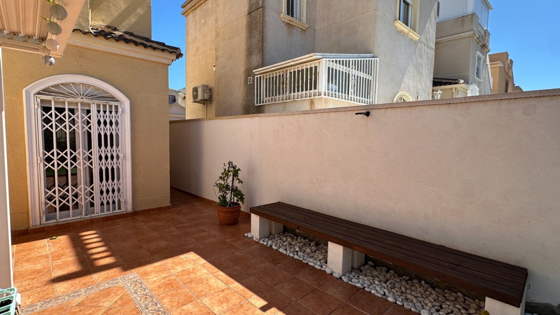 Resale - Villa -
Torrevieja - Nueva Torrevieja