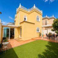 Resale - Villa -
Torrevieja - Nueva Torrevieja
