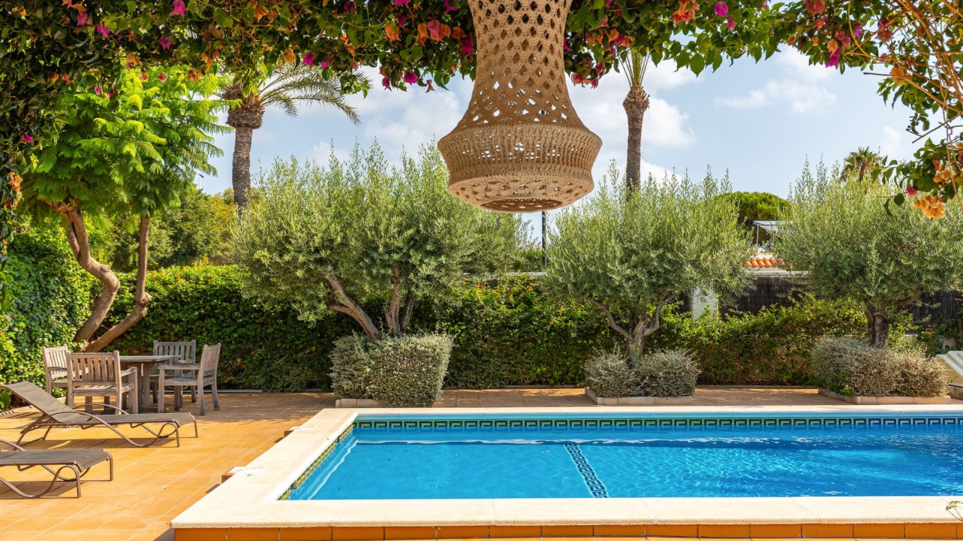 Resale - Villa -
Torrevieja - Playa Los Locos