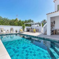 Resale - Villa -
Torrevieja - Torreta Florida