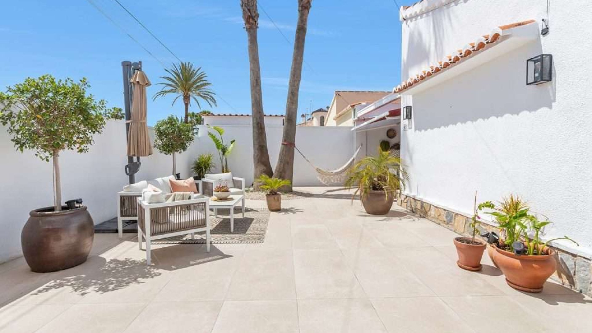 Resale - Villa -
Torrevieja - Torreta Florida