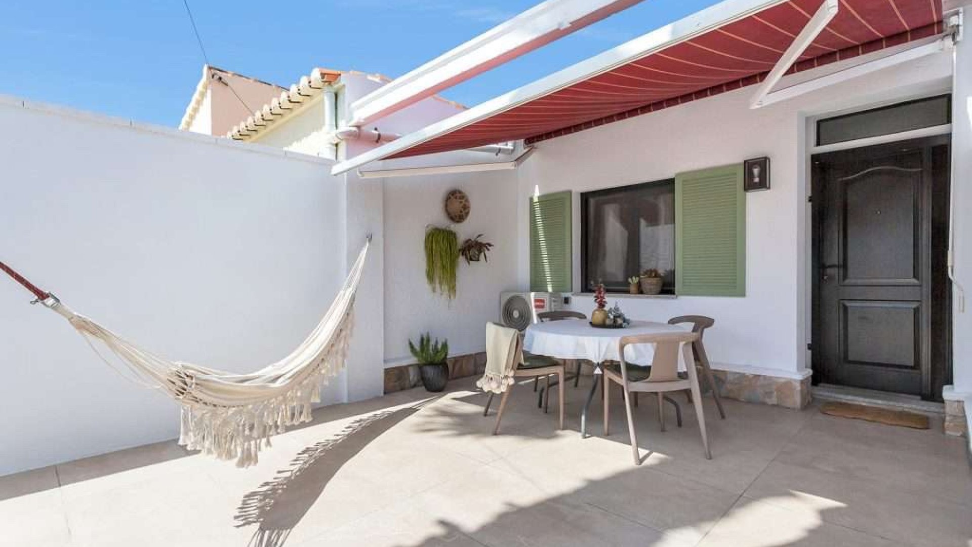 Resale - Villa -
Torrevieja - Torreta Florida