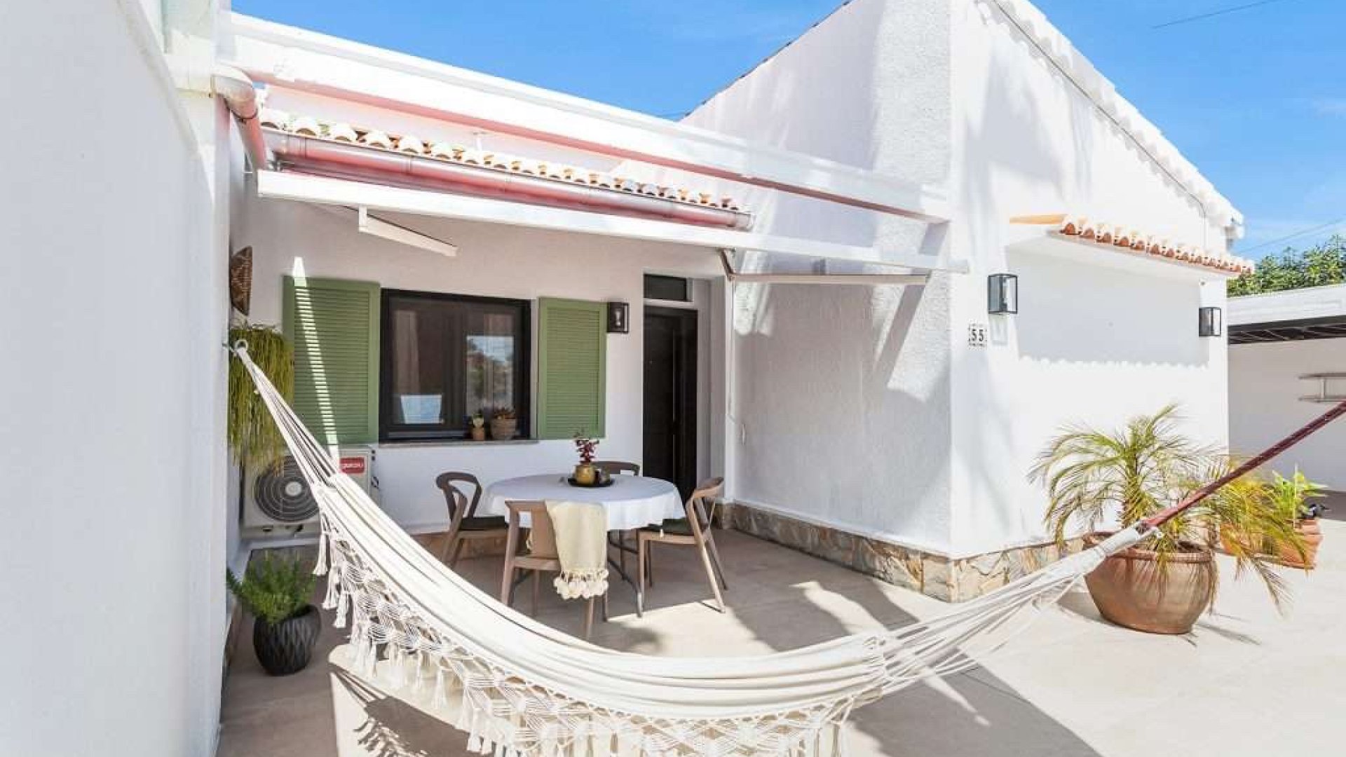 Resale - Villa -
Torrevieja - Torreta Florida