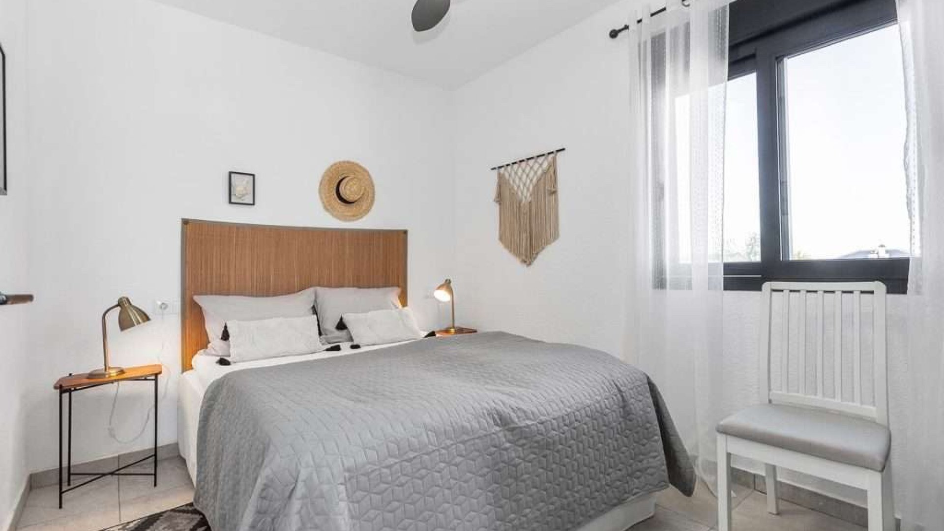 Resale - Villa -
Torrevieja - Torreta Florida