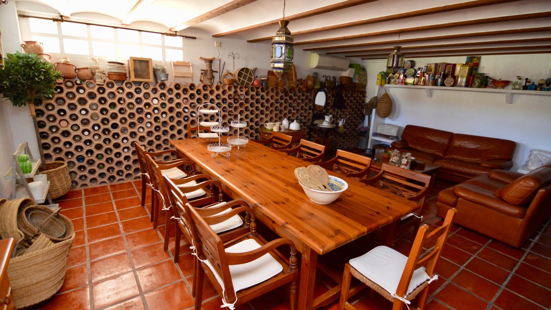 Resale - Villa -
Torrevieja - Torreta