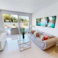 Resale - Villa -
Torrevieja