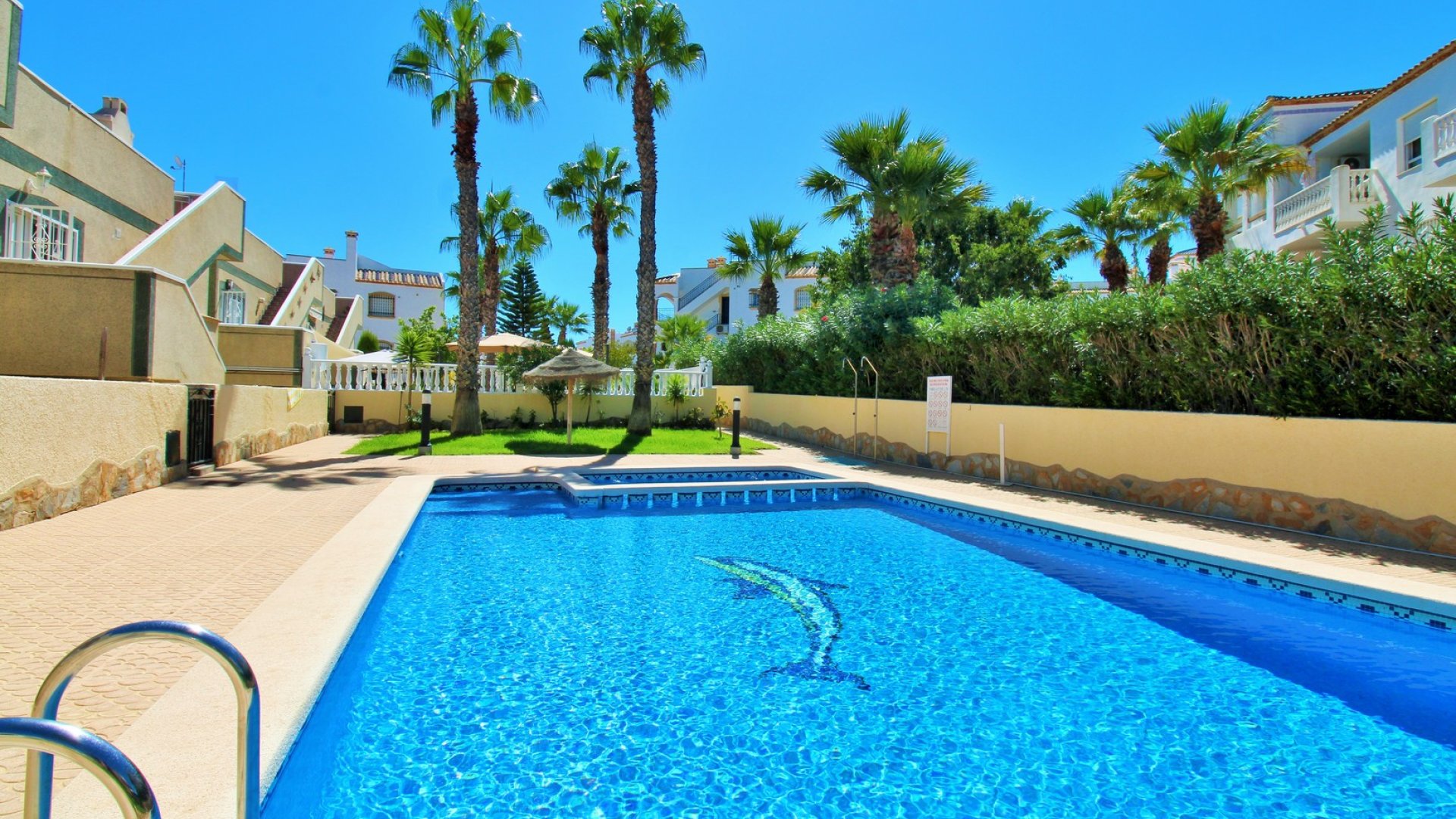 Resale - Villa -
Villamartín - Las Violetas
