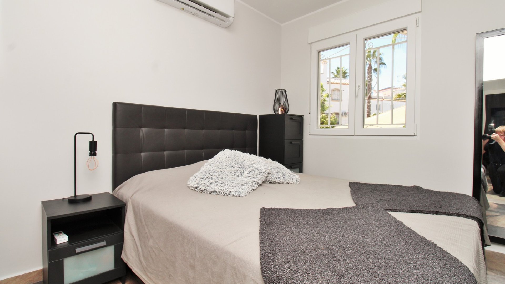Resale - Villa -
Villamartín - Las Violetas