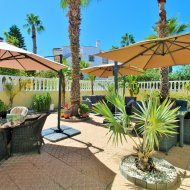Resale - Villa -
Villamartín - Las Violetas