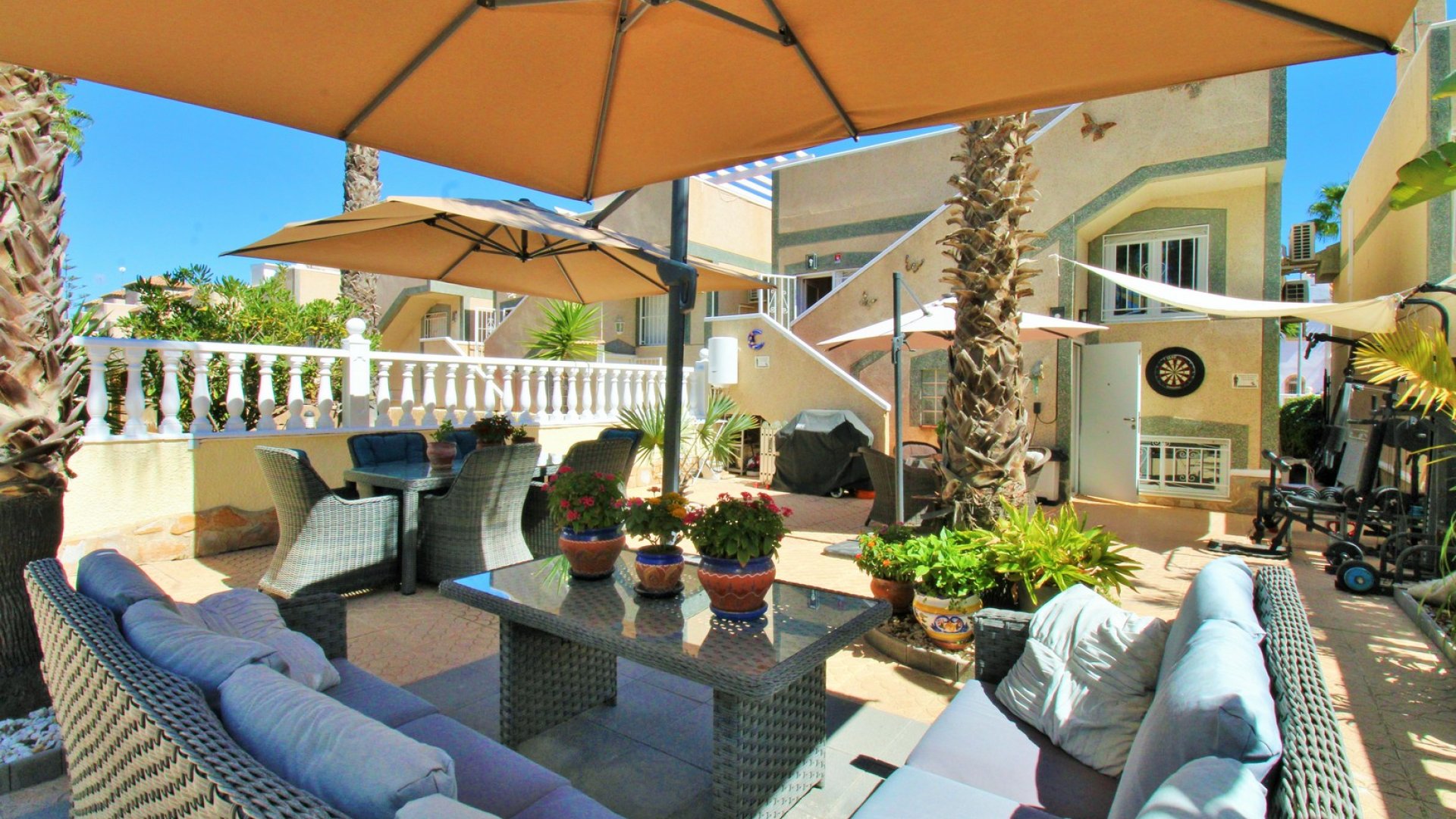 Resale - Villa -
Villamartín - Las Violetas