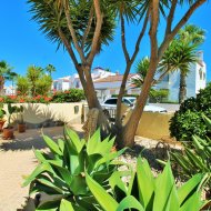 Resale - Villa -
Villamartín - Las Violetas
