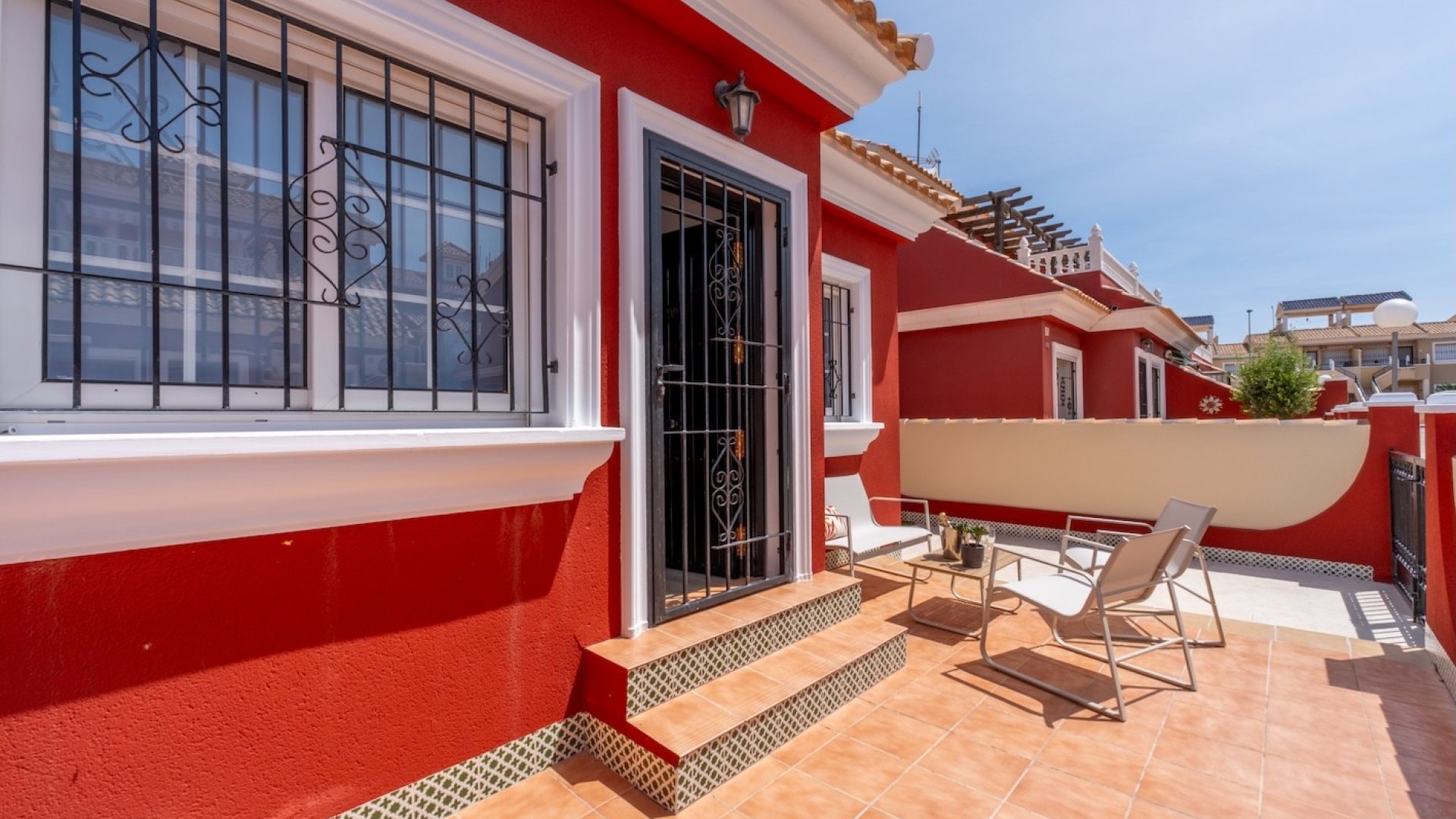 Resale - Villa -
Villamartín - PAU 26